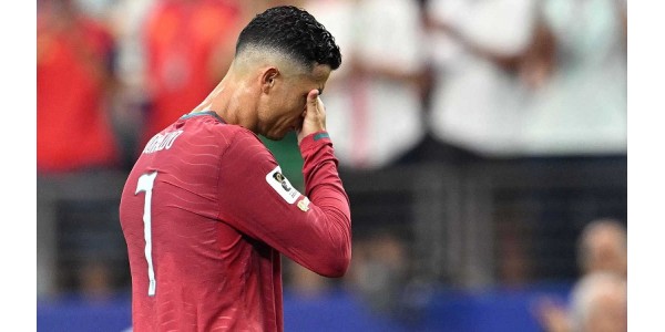 41-årige Cristiano Ronaldo vil stadig deltage i VM-programmet i 2030 41-årige Cristiano Ronaldo vil stadig deltage i VM-programmet i 2030